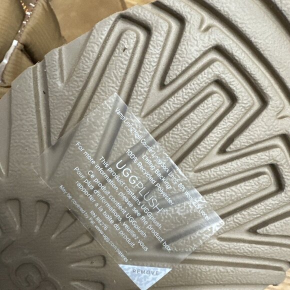 UGG womens NEW Classic Maxi Toggle boots 6 weatherproof cover - Picture 10 of 15